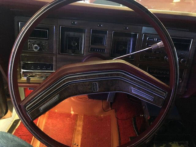 1975 Lincoln Continental for sale at Extreme Auto Plaza in Des Moines, IA