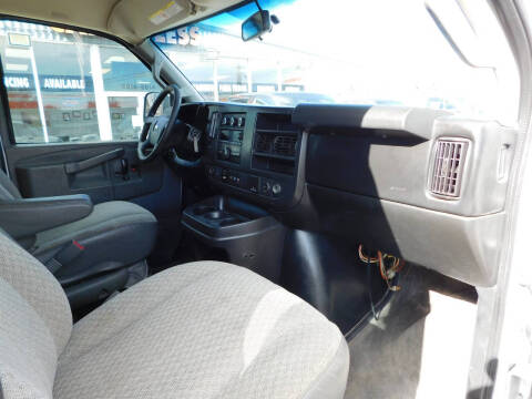 2017 Chevrolet Express LT 3500