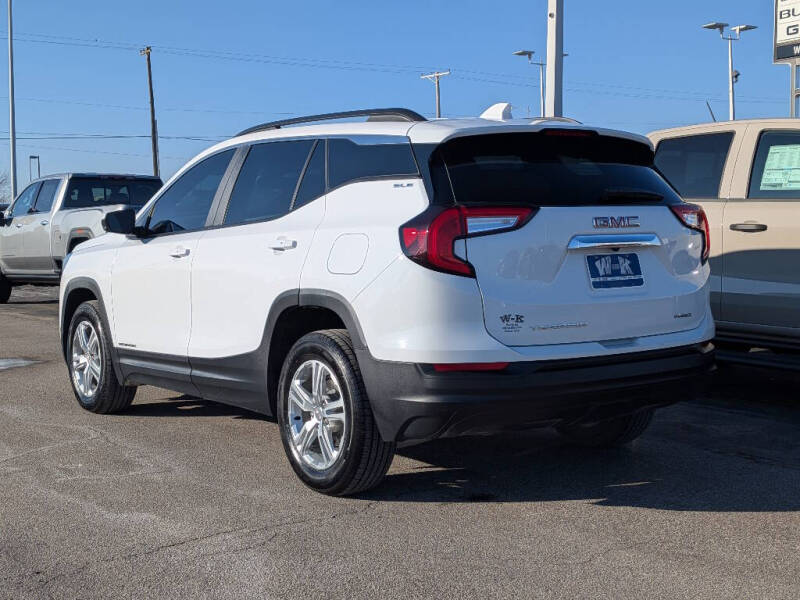 2024 GMC Terrain SLE