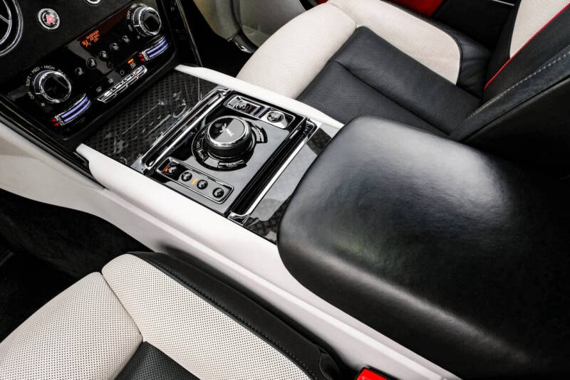 2022 Rolls-Royce Black Badge Cullinan