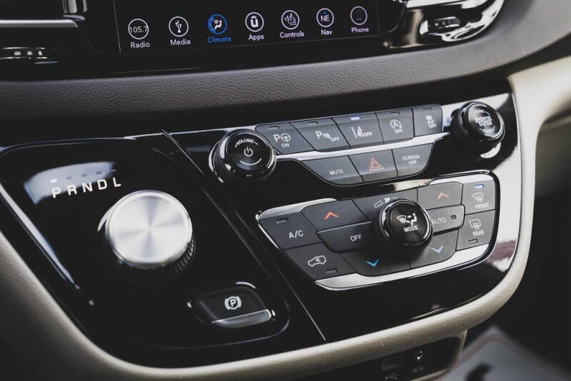 2019 Chrysler Pacifica Touring L