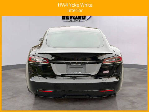 2023 Tesla Model S Plaid