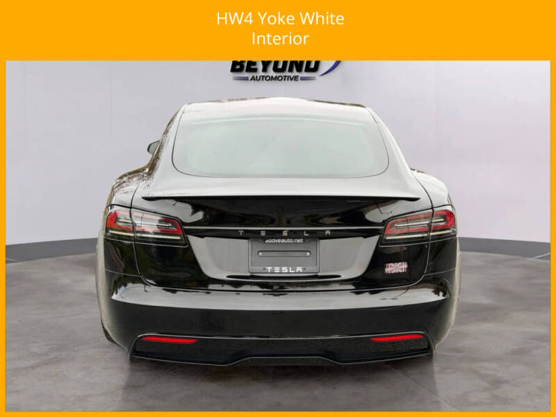 2023 Tesla Model S Plaid