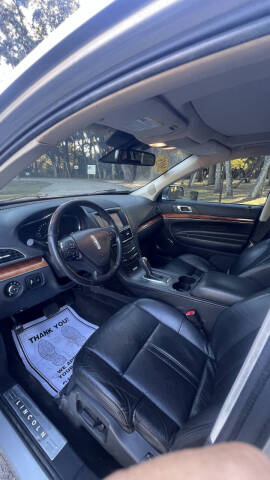 2015 Lincoln MKT