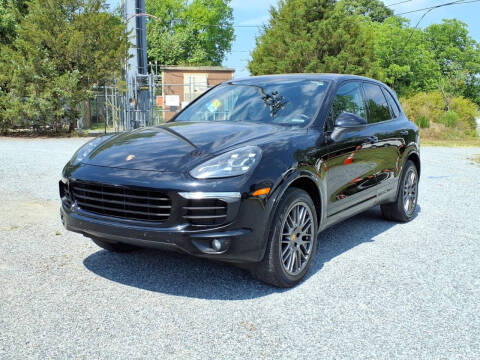 2017 Porsche Cayenne Platinum Edition