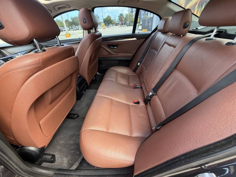 2015 BMW 5 Series 528i