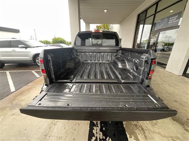 2022 Nissan Frontier SV