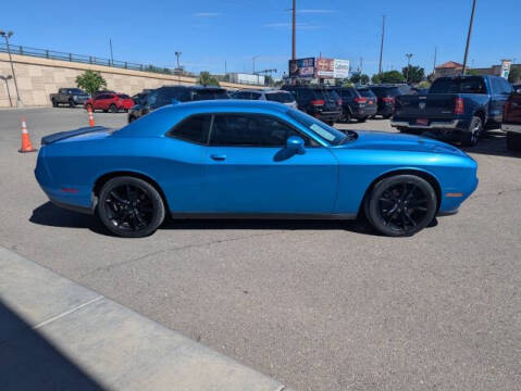 2016 Dodge Challenger SXT Plus