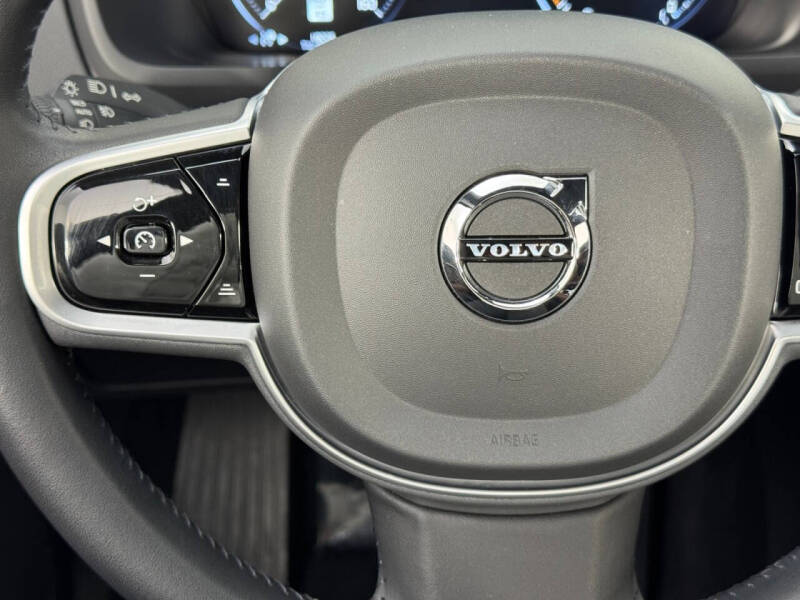 2022 Volvo XC90 Recharge T8 Inscription 7P