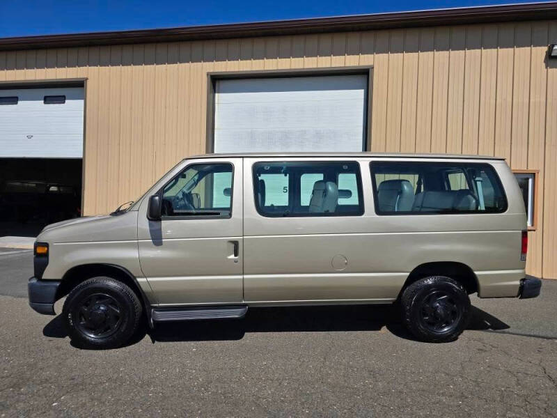 2012 Ford E-Series E-350 SD