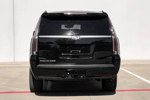 2016 Cadillac Escalade ESV Luxury Collection