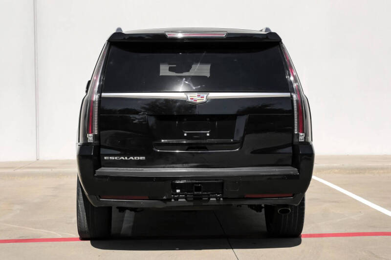 2016 Cadillac Escalade ESV Luxury Collection