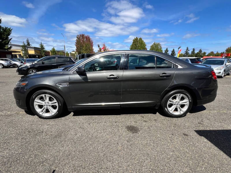 2018 Ford Taurus SEL