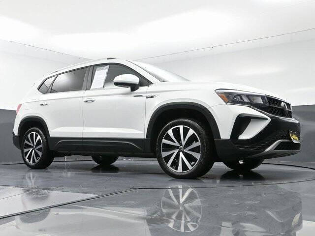 2024 Volkswagen Taos SE