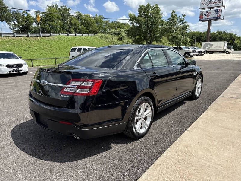 2018 Ford Taurus SE
