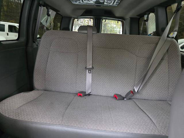 2017 Chevrolet Express LT 2500