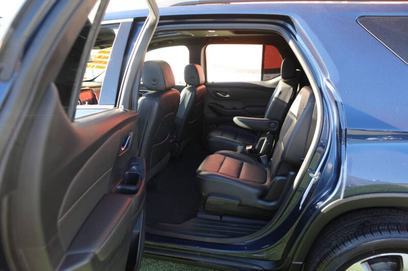 2022 Chevrolet Traverse LT Leather