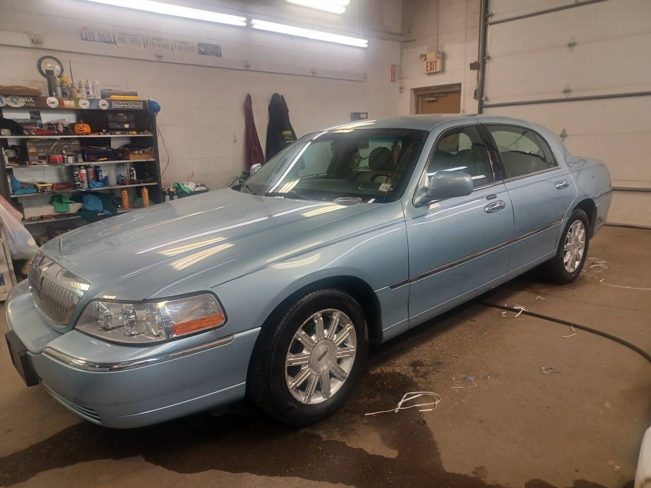 2009 Lincoln Town Car for sale at Down River Motor Sales in Allen Park, MI