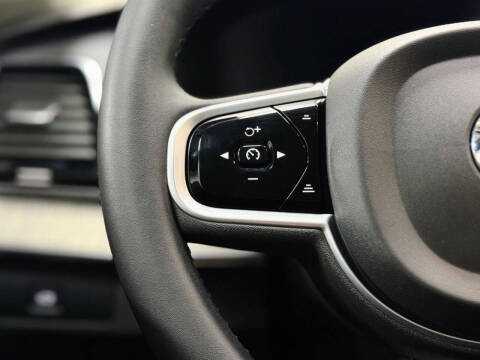 2023 Volvo XC90 B6 Ultimate Bright Theme 6P