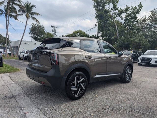 2025 Nissan Kicks SV