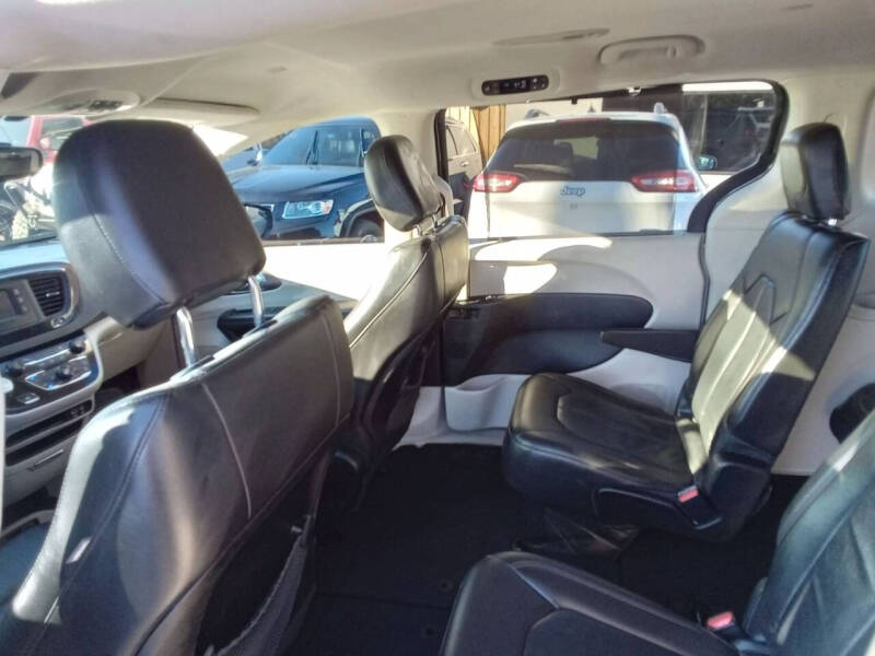 2017 Chrysler Pacifica