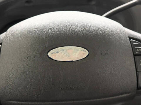 2003 Ford E-Series E-350 SD XL