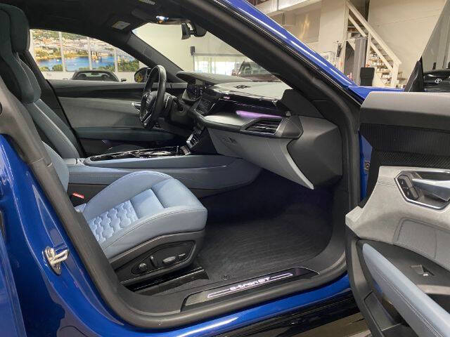 2022 Audi e-tron GT quattro Prestige