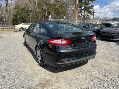 2015 Ford Fusion SE