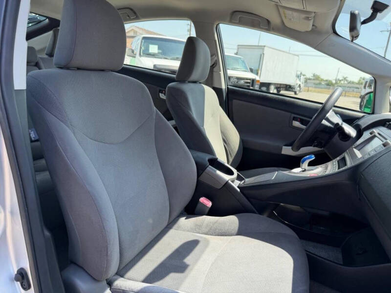 2013 Toyota Prius Two