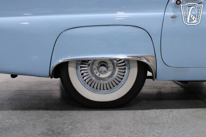 1957 Ford Thunderbird