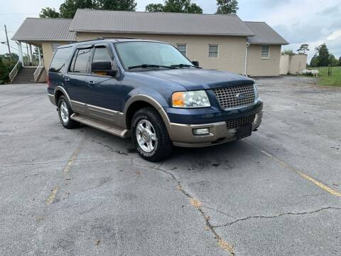 2004 Ford Expedition for sale at TRAVIS AUTOMOTIVE in Corryton TN
