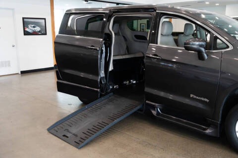 2021 Chrysler Pacifica Touring L