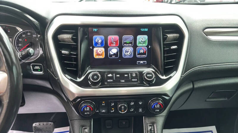 2017 GMC Acadia SLT-1