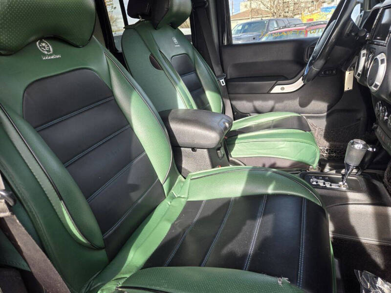 2013 Jeep Wrangler Unlimited Sahara