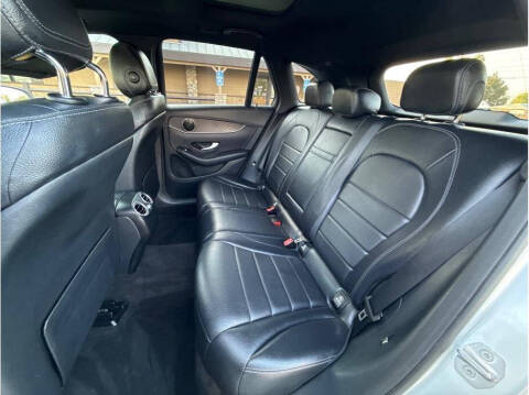 2017 Mercedes-Benz GLC GLC 300