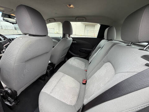 2012 Chevrolet Sonic LS
