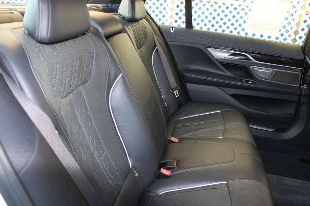 2019 BMW 7 Series 750i