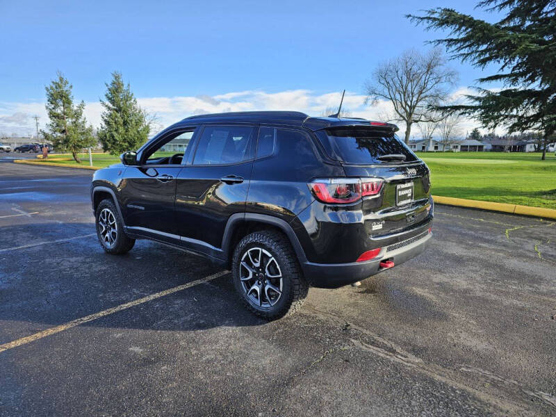 2025 Jeep Compass Trailhawk