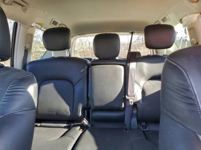 2023 Infiniti QX80 Luxe