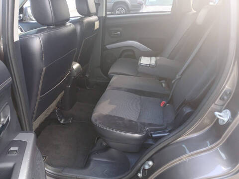 2011 Mitsubishi Outlander GT