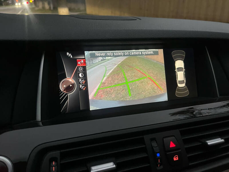 2015 BMW 5 Series 528i