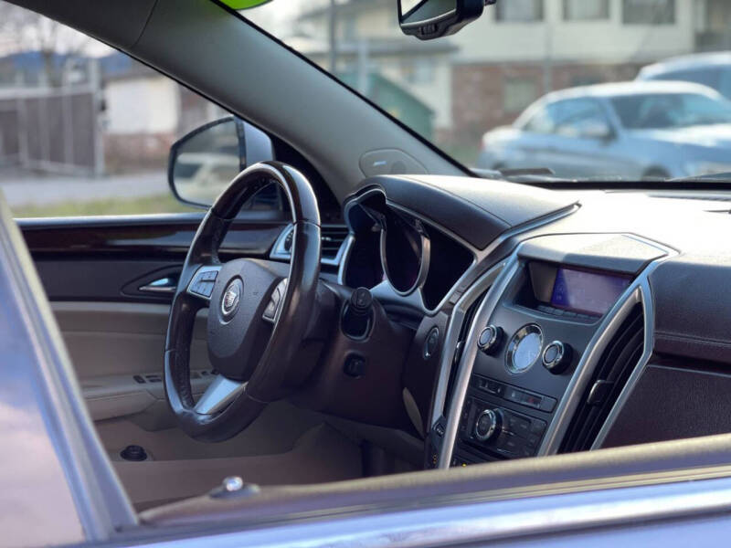 2011 Cadillac SRX Luxury Collection