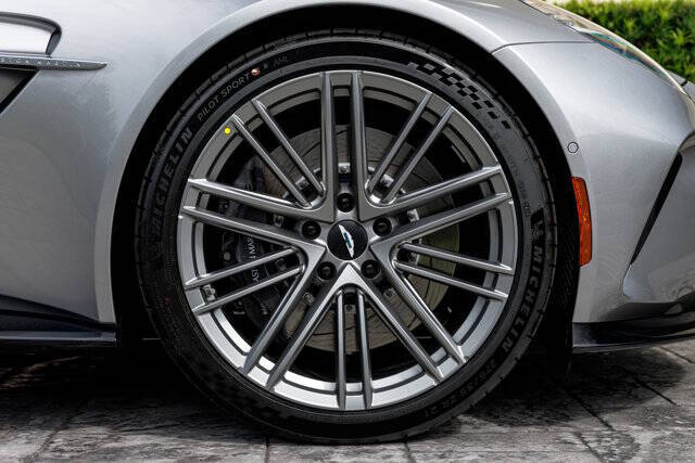 2026 Aston Martin Vantage Roadster