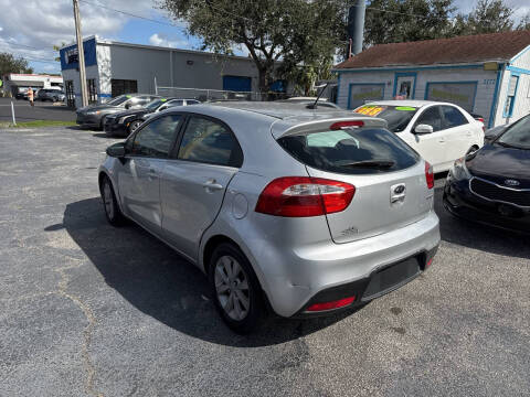 2012 Kia Rio 5-Door EX