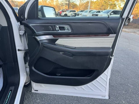 2017 Ford Explorer Platinum