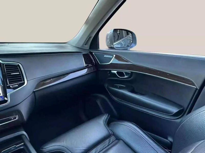 2017 Volvo XC90 T6 Inscription