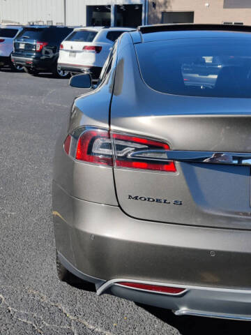 2015 Tesla Model S