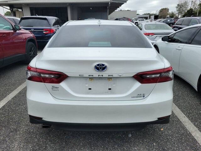 2023 Toyota Camry Hybrid XLE