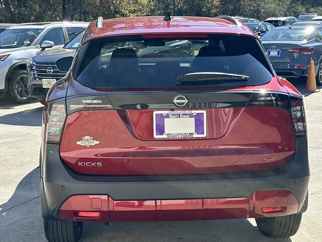 2026 Nissan Kicks SR