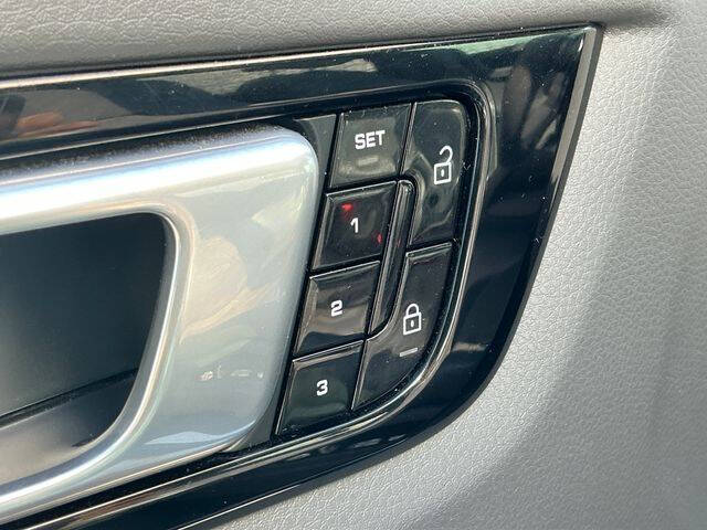 2020 Porsche Cayenne S